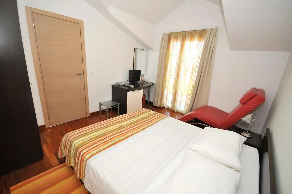 Apartments & Rooms Villa Maslina Trogir Croatia